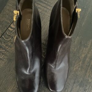Micheal kors brow leather ankle boots